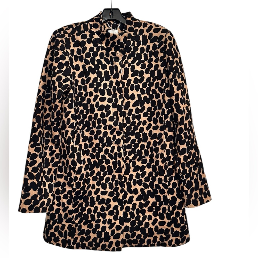 Beautiful Ecru long cheetah print blazer